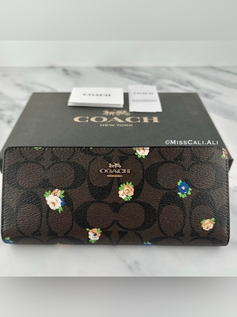 NWT COACH Slim Wallet In Signature Canvas With Vintage Mini Rose Print